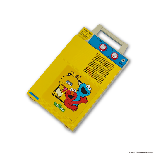 PORTABLE RECORD PLAYER / SESAME STREET